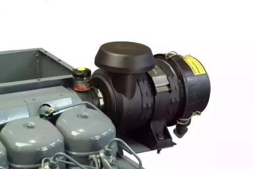 Protect the Lungs of the Engine-air Filter