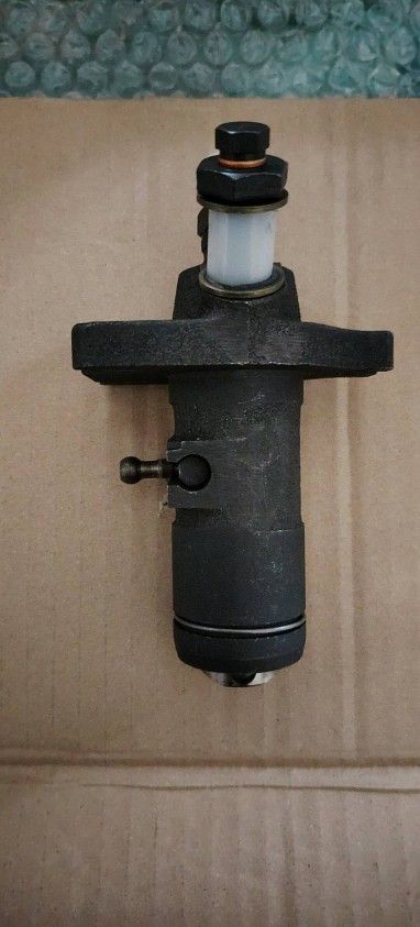 deutz F1L511 diesel engine spare parts fuel injection pumps